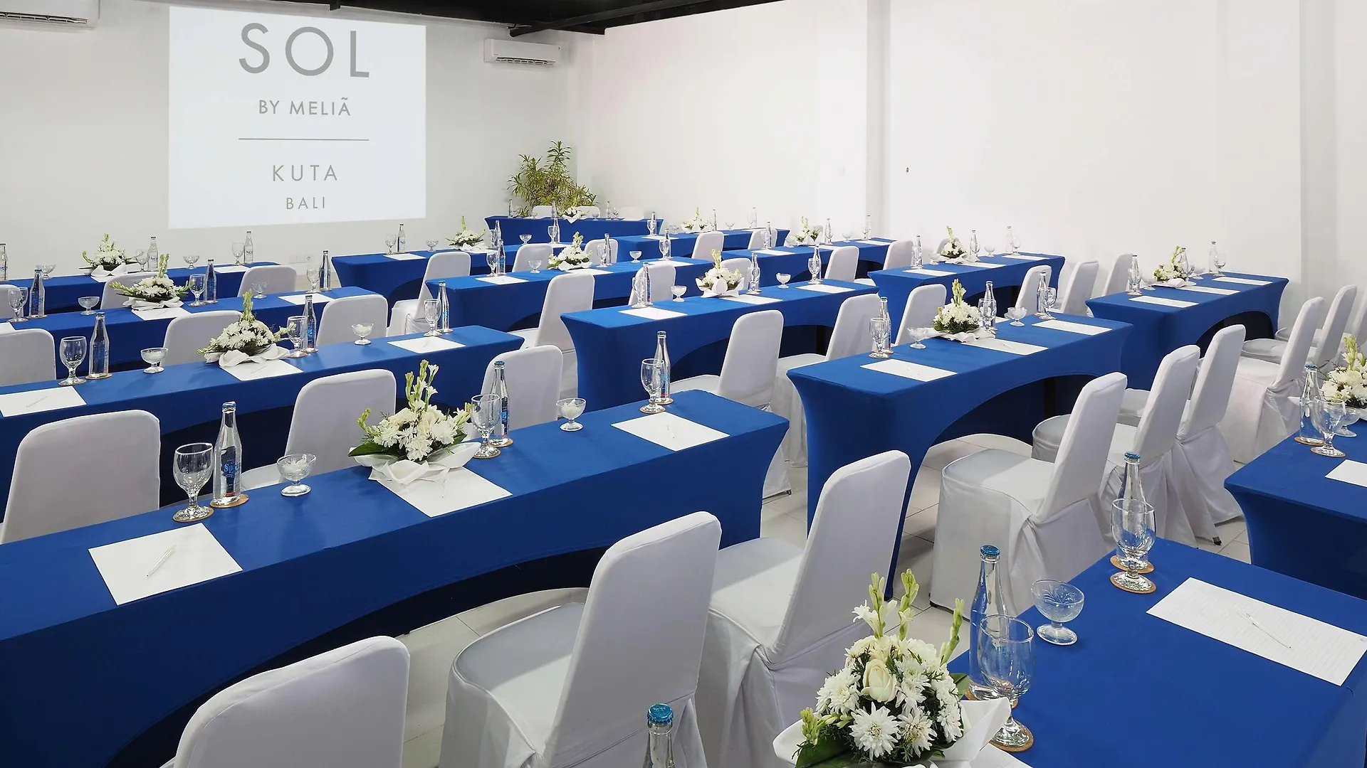 Kuta Beach Club Hotel Indonesien