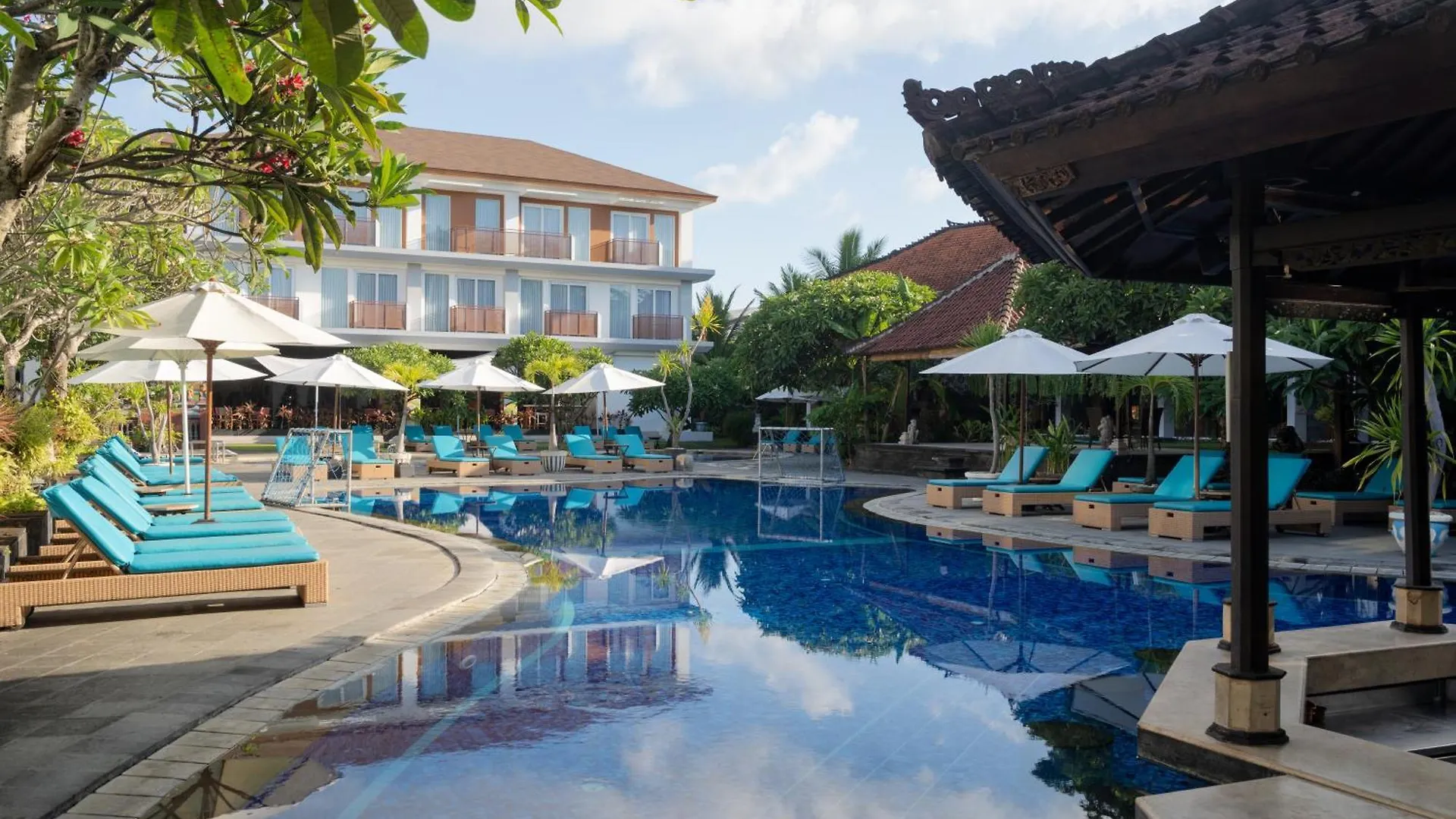 Kuta Beach Club Hotel