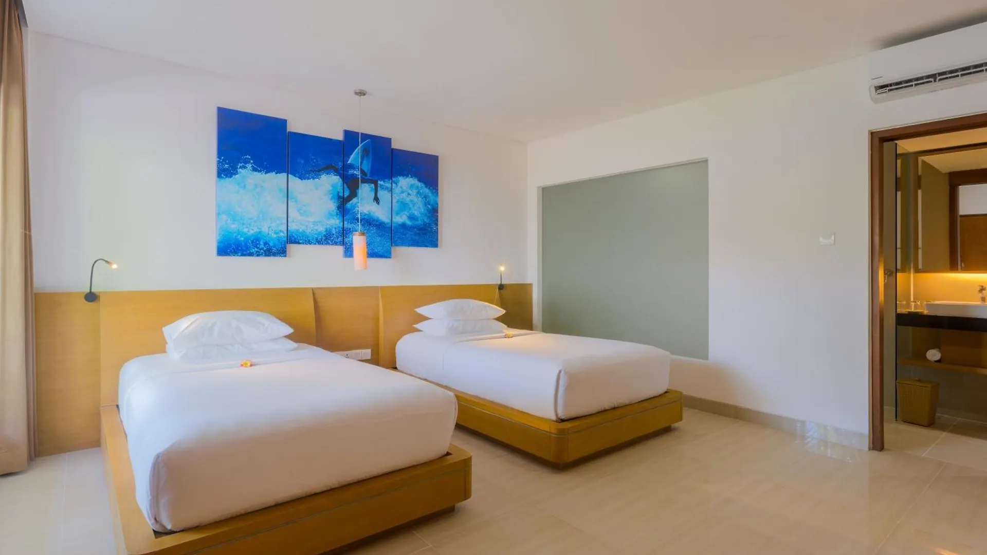 Kuta Beach Club Hotel 4*, Kuta Lombok